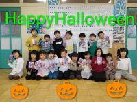 Cくみ🎃ECCの先生からシールをいただきました🎵トリックオアトリート！と言えましたよ🎵